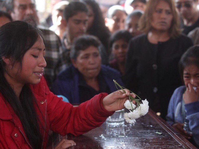 Van 94 muertos por explosión de ducto