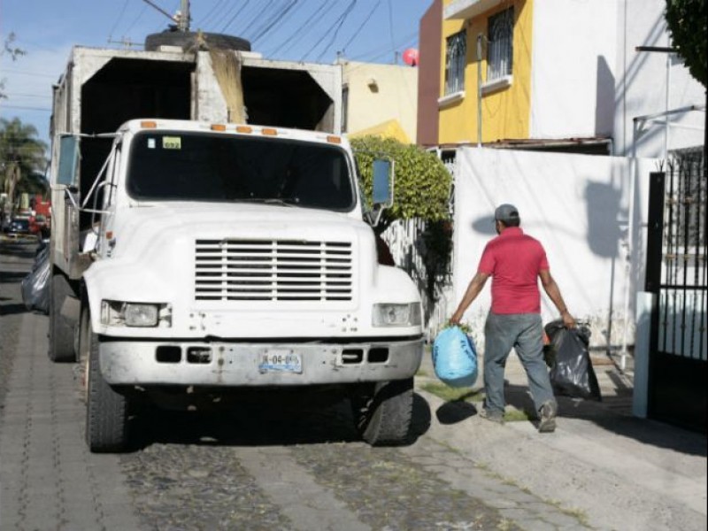 Van por separación de basura en colonias tapatías