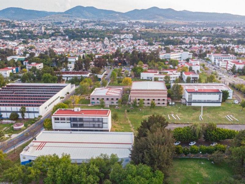 Van por vehículos para la UMSNH