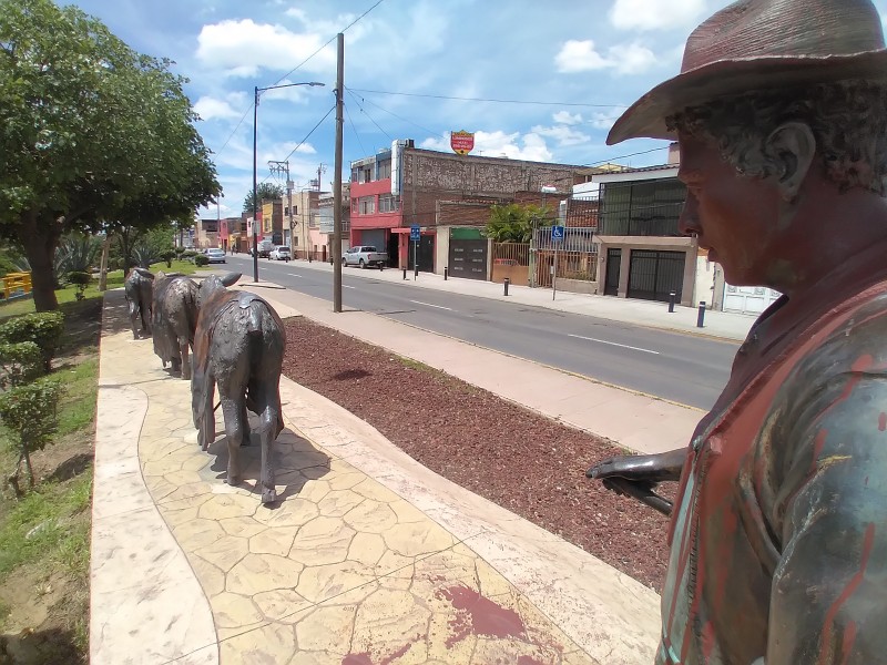 Vandalizan monumentos en la ciudad de León