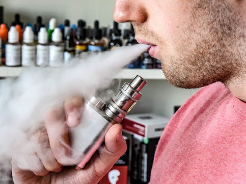 Vapeadores, peligrosa moda entre los más jóvenes