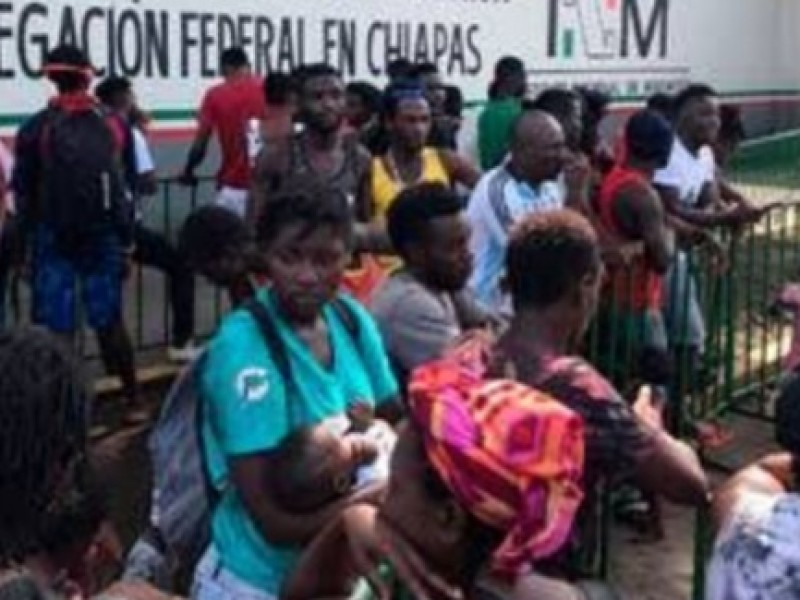 Varados miles de migrantes en la frontera sur