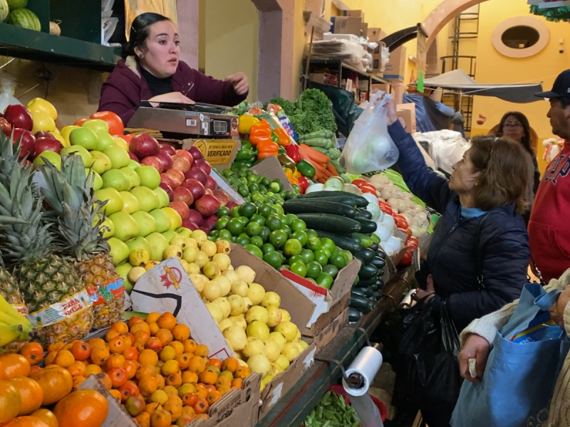 Variaciones en precios de frutas y verduras por temporada