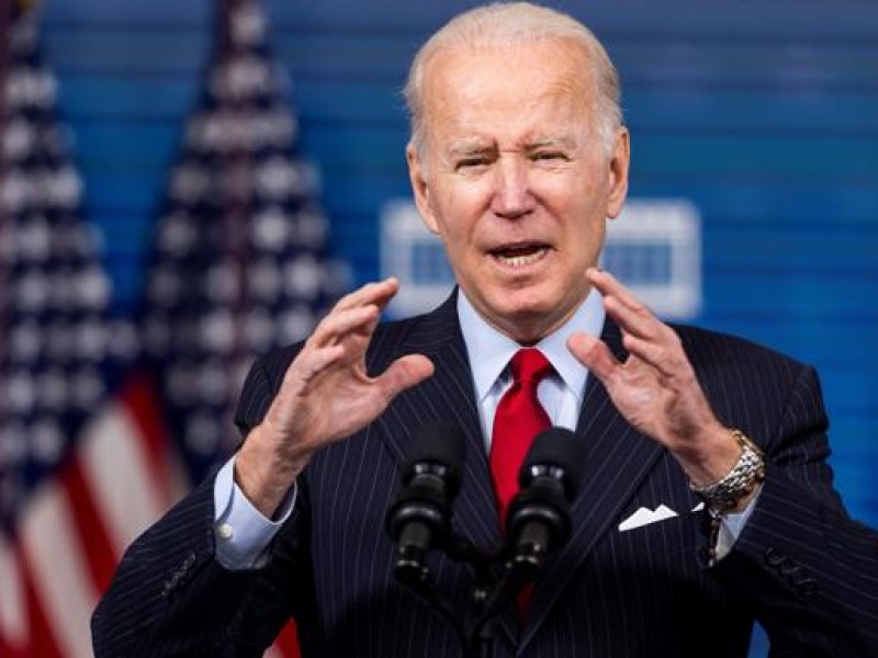 Variante Ómicron es motivo de preocupación, no de pánico: Biden