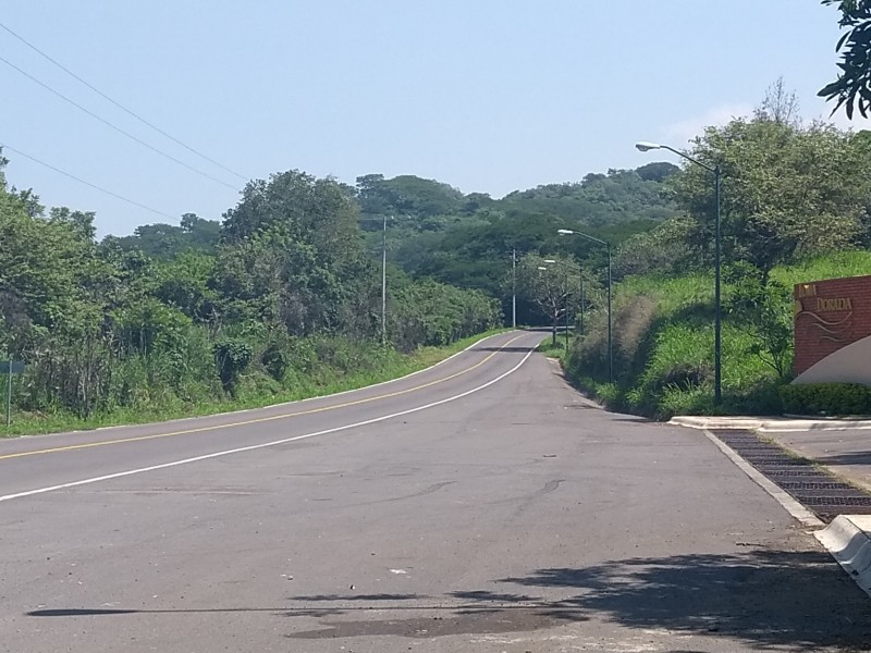 Varias carreteras requieren atención