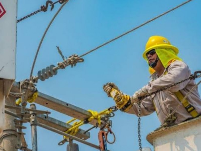 Varias colonias sin luz en la zona conurbada