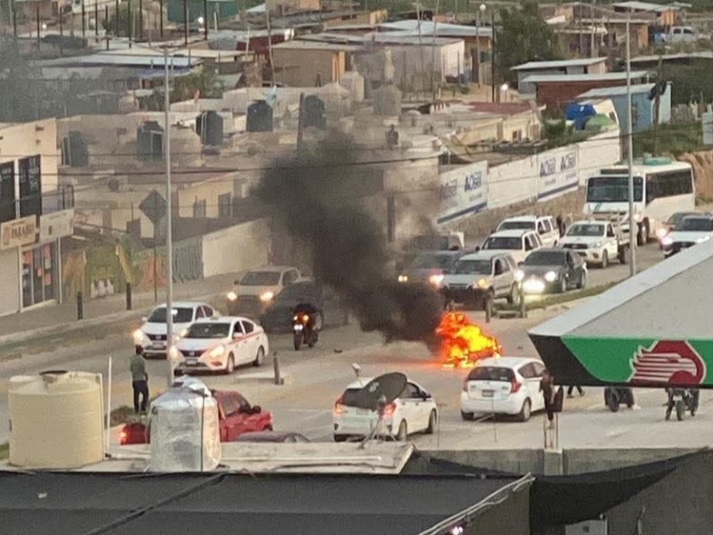 Varios lesionados tras accidente e incendio de motocicleta en Cabo San Lucas