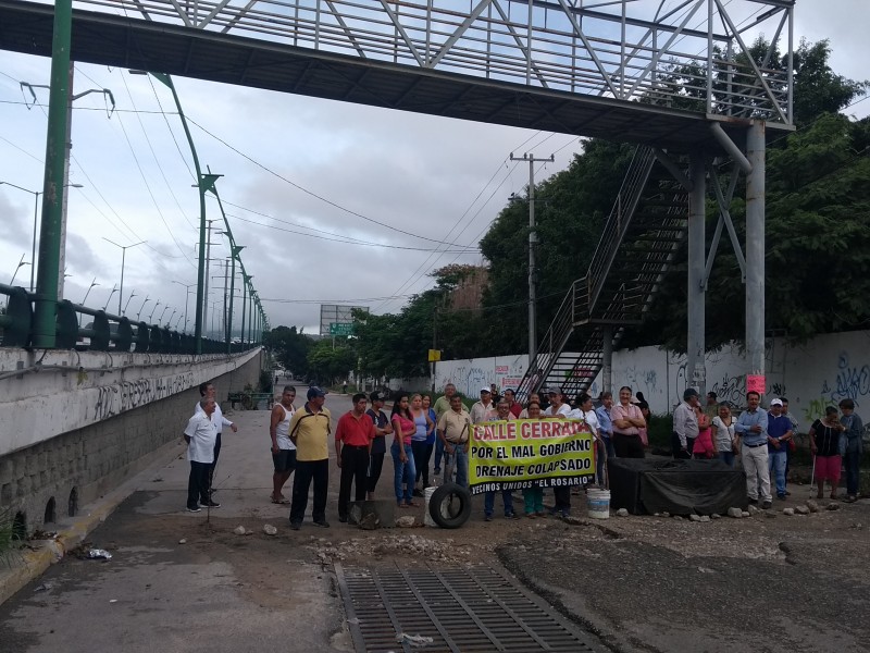 Vecinos exigen atención de las autoridades