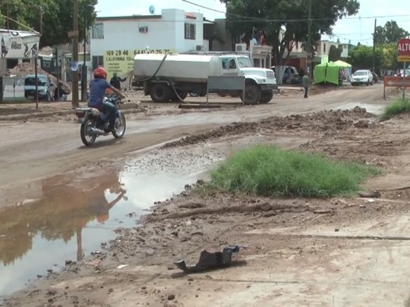 Vecinos abren obra por su cuenta