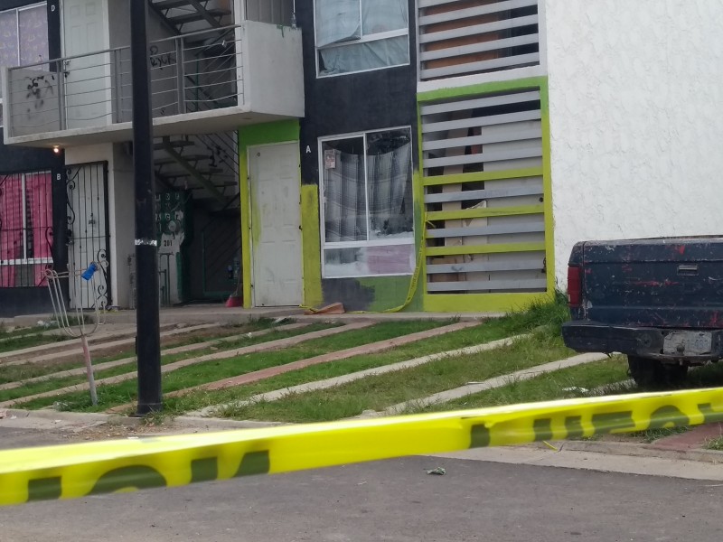 Vecinos advierten sobre cuerpos; autoridades ignoran aviso