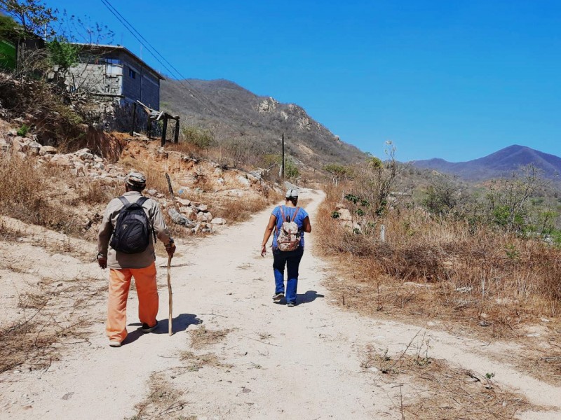 Vecinos afectados por el uso de explosivos