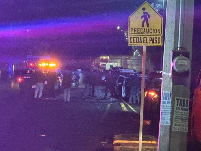 Vecinos bloquean acceso a San Juan del Río por desaparición de menor