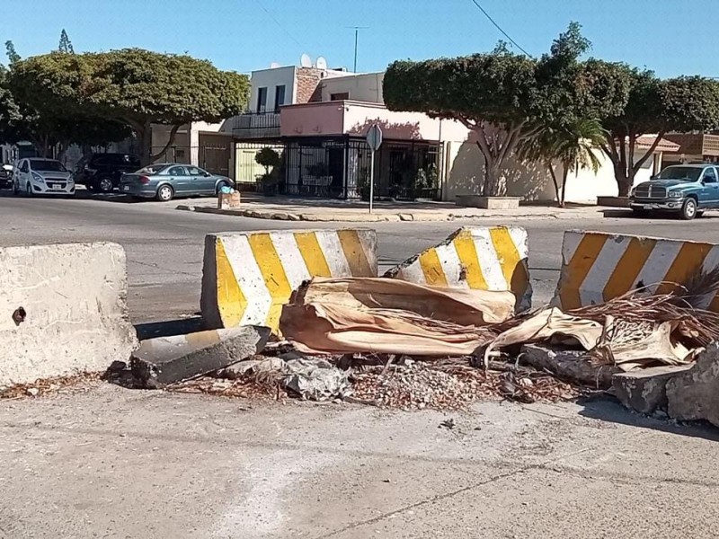 Vecinos continúan exigiendo reparación de calle Niños Héroes