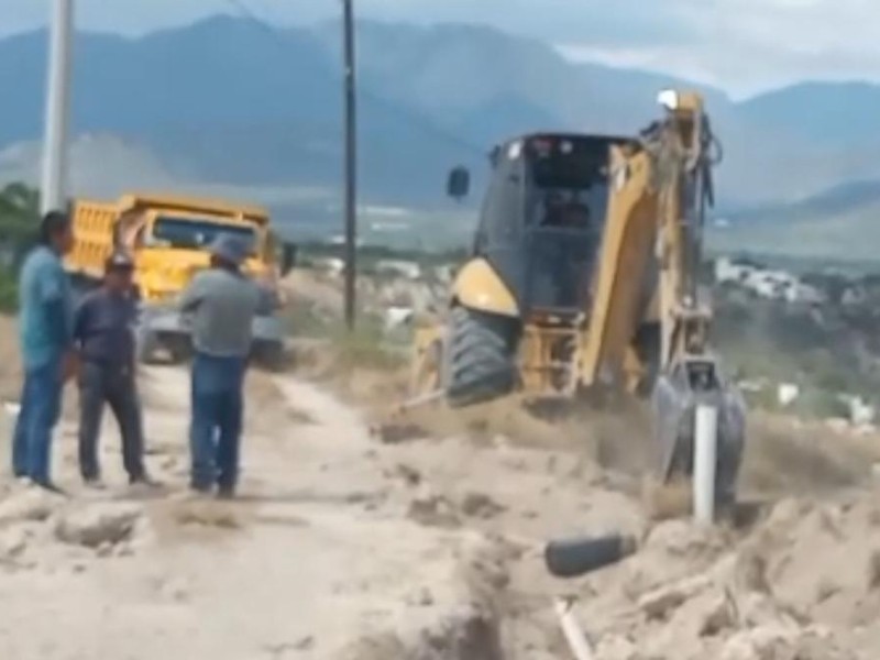 Vecinos de Altepexi piden información sobre obra federal