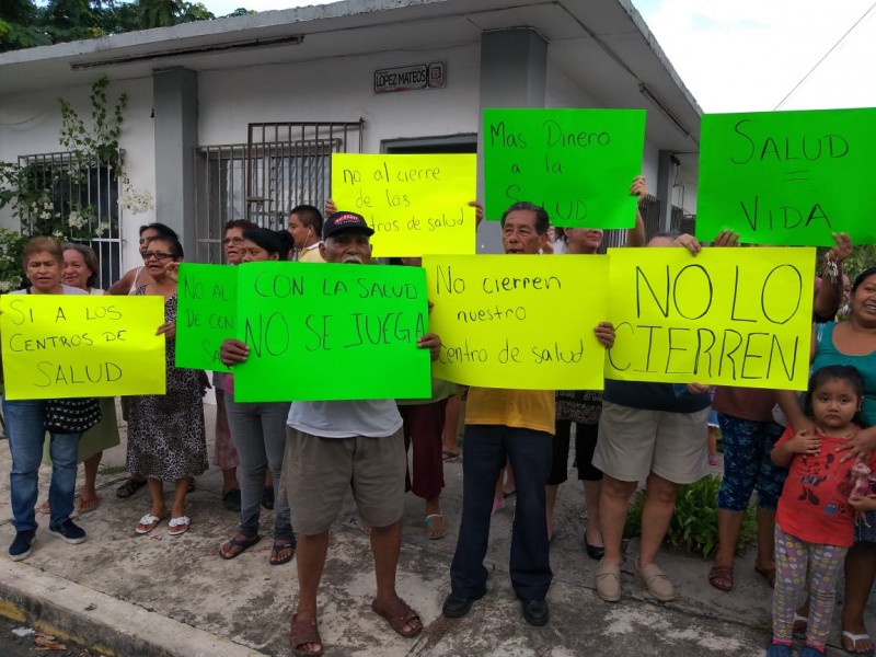 Vecinos de Boca piden no cerrar centro salud