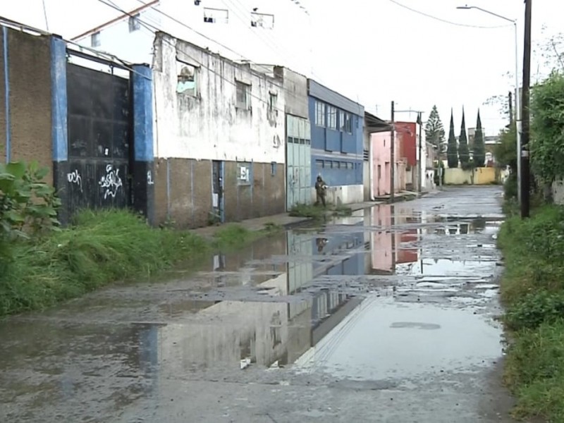 Vecinos de Bugambilias sufren estragos por lluvias cada año