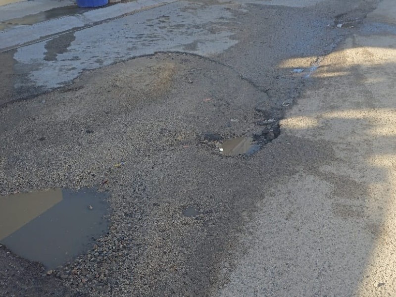 Vecinos de calle Villa Marbella piden obras de reencarpetado