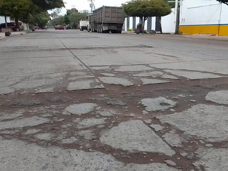 Vecinos de colonia Bienestar piden rehabilitación de calles