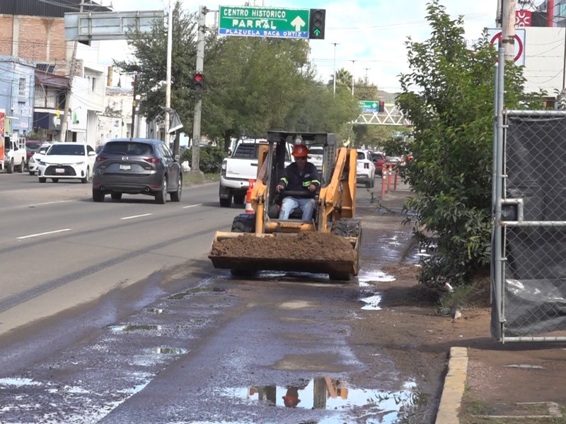 Vecinos de colonia El Refugio afectados por obras inconclusas de gasera