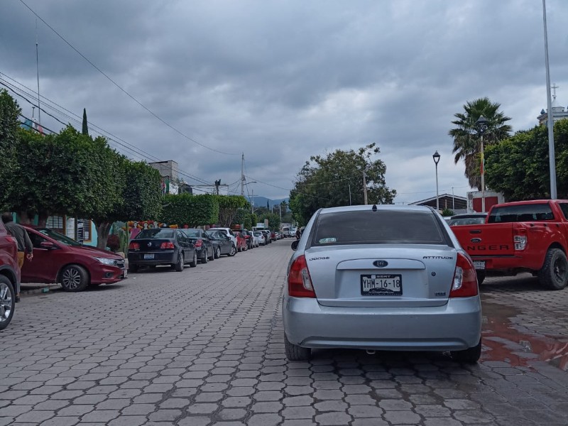 Vecinos de Cuayuca se inconforman por el cierre de vialidades