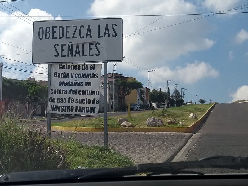 Vecinos de El Batán defienden sus áreas verdes