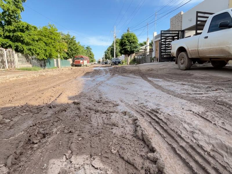 El abandono de las calles pasa factura en Gabriel Leyva Solano