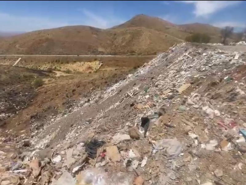 Vecinos de la Colonia Lázaro Cárdenas exigen cierre de basurero
