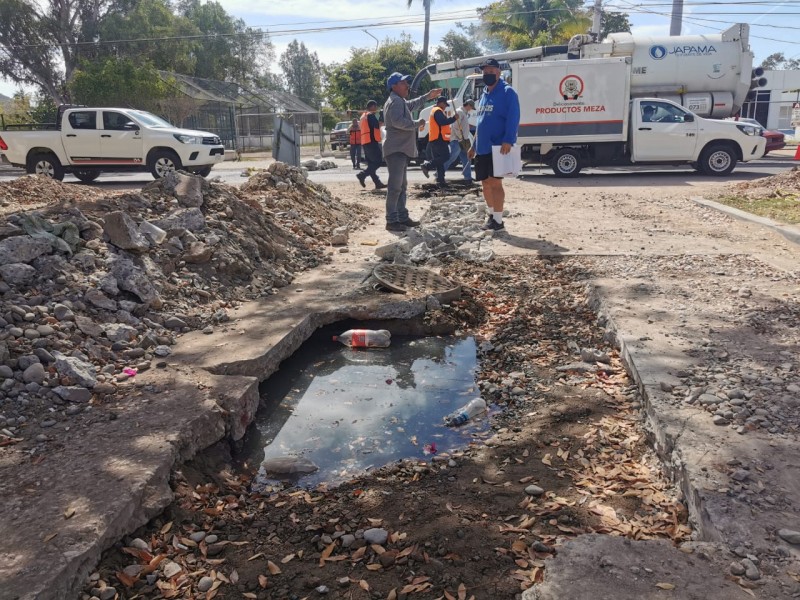 Vecinos de la Deportiva exigen solución a drenajes colapsados