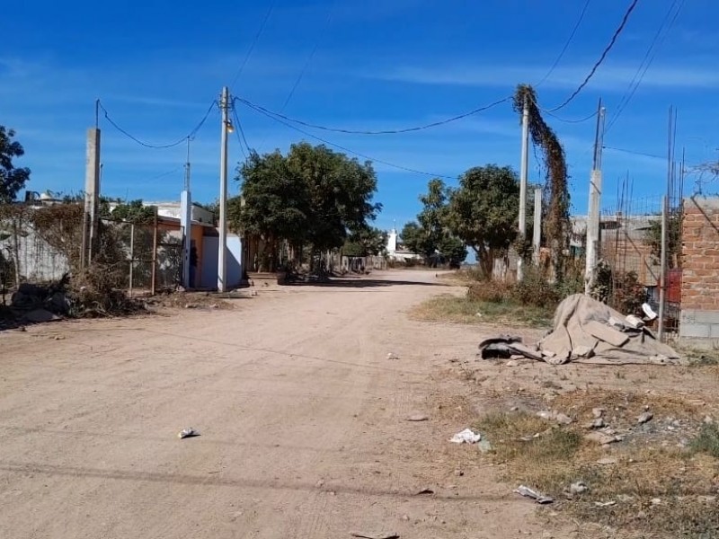 Vecinos de la Ferrusquilla en penumbras por falla de alumbrado