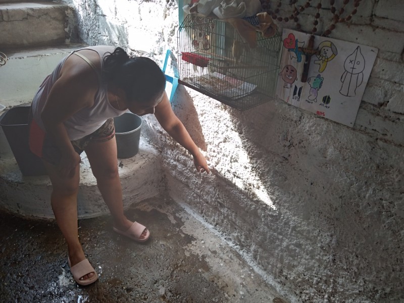 Vecinos de La Martinica siguen con la limpieza de casas