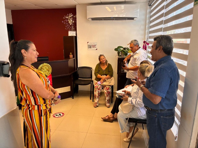 Vecinos de la San Fernando se reúnen con alcalde de Ahome Vecinos de la San Fernando se reúnen con alcalde de Ahome