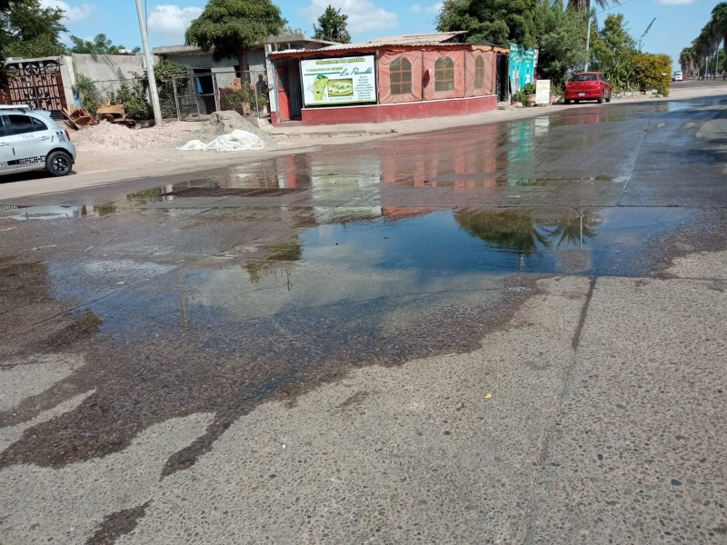 Vecinos de las Fuentes 2000 denuncian derrame de aguas negras