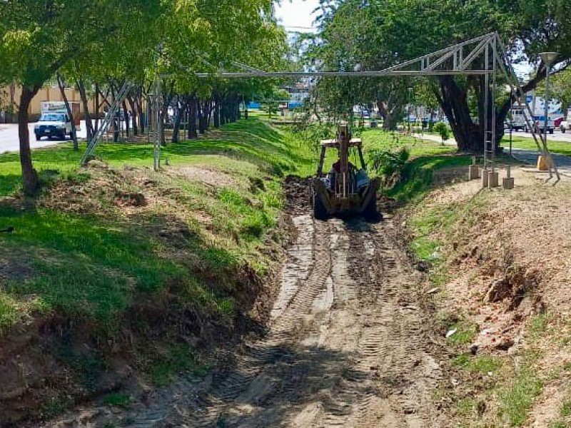 Vecinos de Mazatlán implementarán monitoreo en limpieza de canales