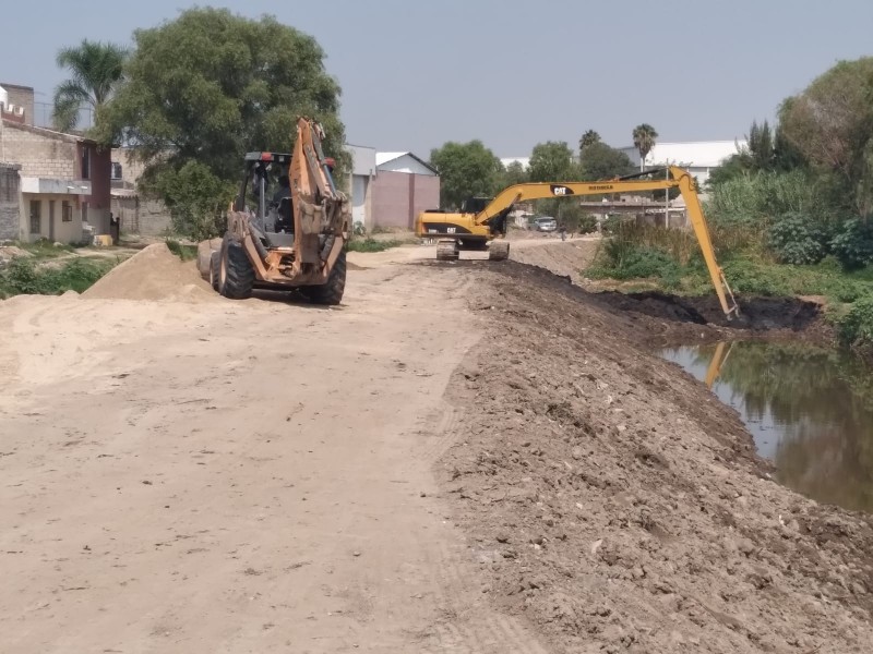 Vecinos de Ojo de Agua se preparan para inundaciones