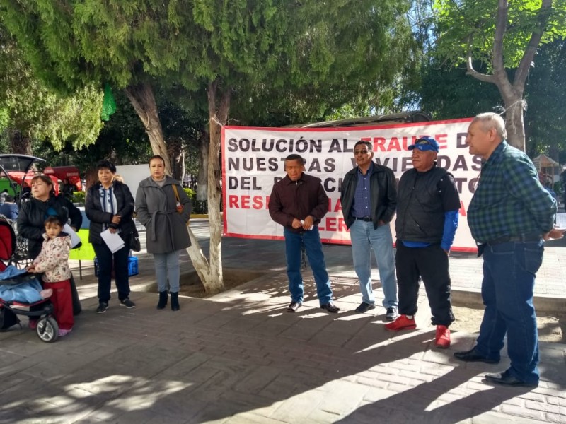 Vecinos de Quintas Lerdo, denuncian fraude