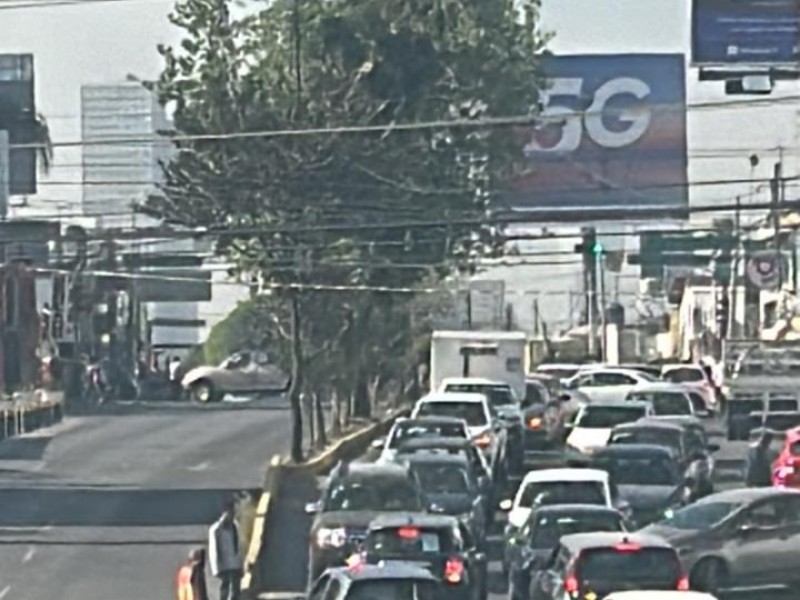 Vecinos de Reforma Sur se manifiestan por falta de agua