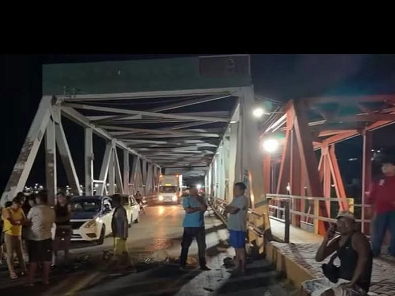 Vecinos de Tehuantepec padecen una severa escasez de agua potable