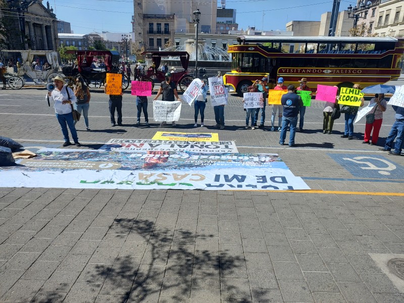 Vecinos de Tonalá se manifiestan nuevamente en Guadalajara por Matatlán