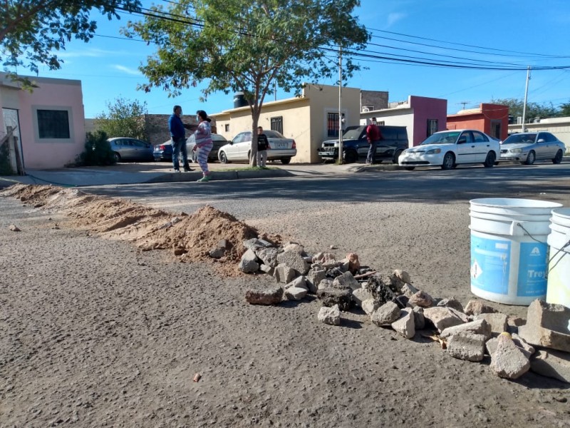 Vecinos denuncian falta de apoyo por parte de Obras Públicas.