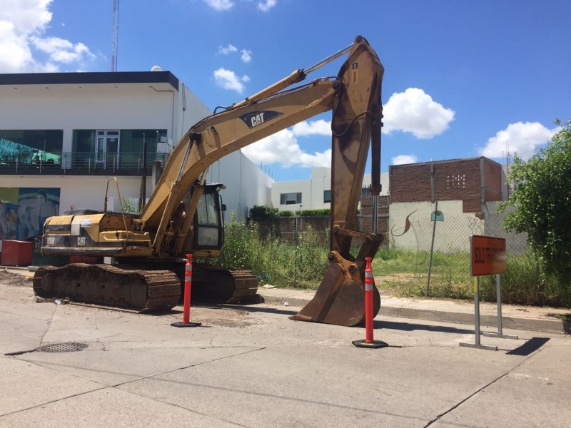 Detienen construcción de ciclovía en colonia Chapultepec.