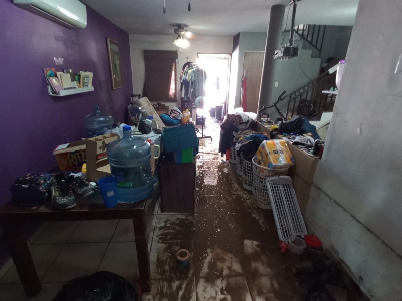 Vecinos esperan resarcimiento de daños tras inundación en sus casas