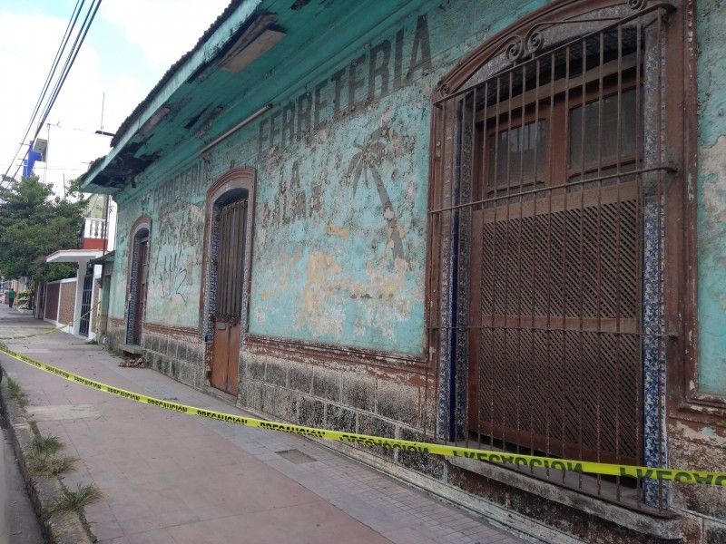 Vecinos expuestos a incidentes en calle Gonzáles Ortega