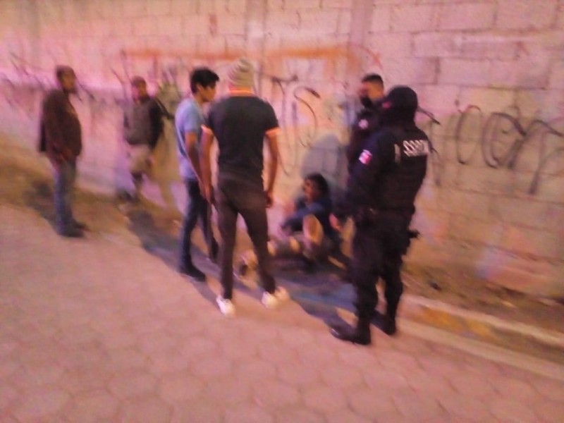 Vecinos intentan linchar a masculino en Tlaxcalancingo