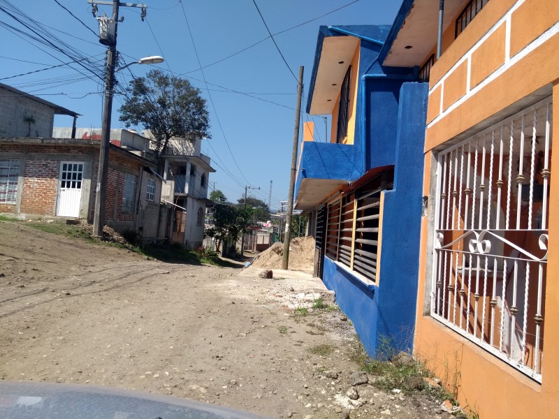 Vecinos piden servicio de recolección de basura