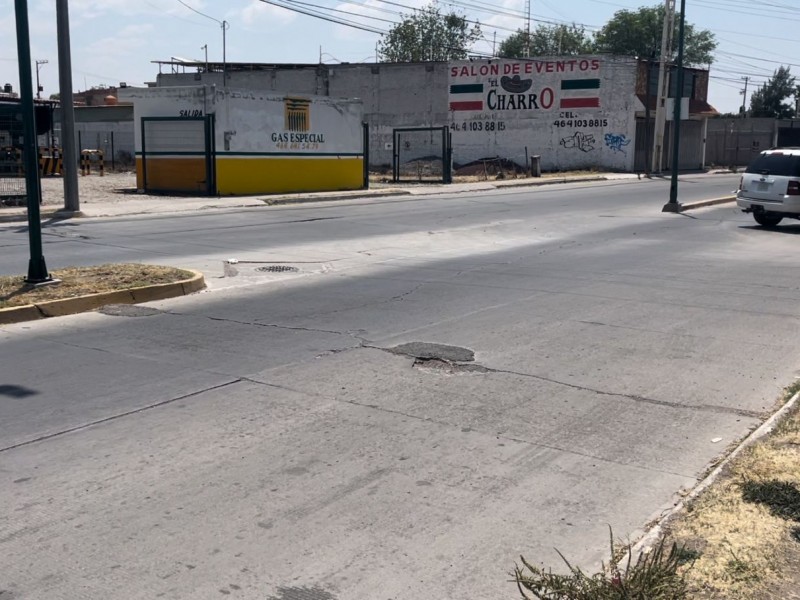 Vecinos piden tope para evitar accidentes