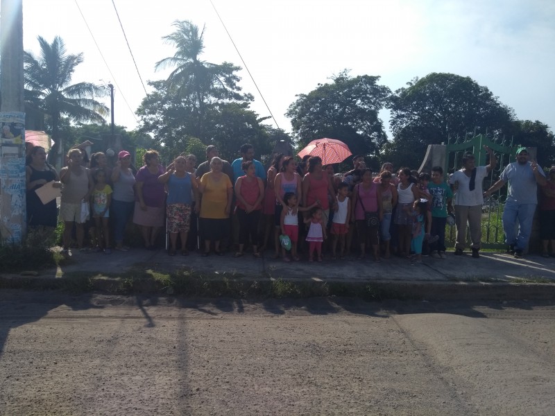 Vecinos se oponen a construcción de gasera