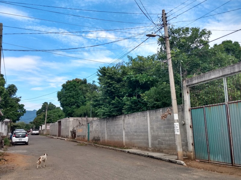 Vecinos se organizan para el ajuste de alumbrado