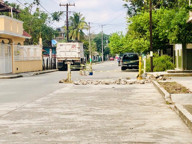 Vecinos se organizan para realizar mejoras