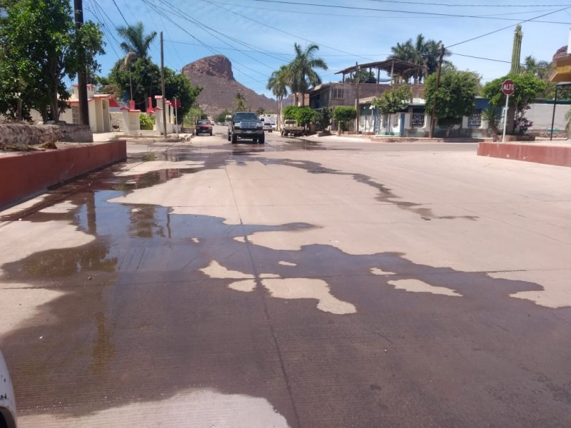 Vecinos señalan urge agua en viviendas