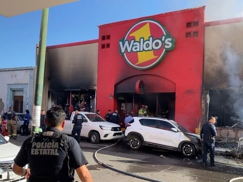 Veintitrés muertos deja explosión en tienda Waldo's de la colonia Centro